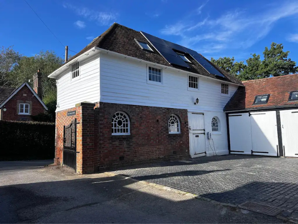 Exterior painting, residential property, Kent